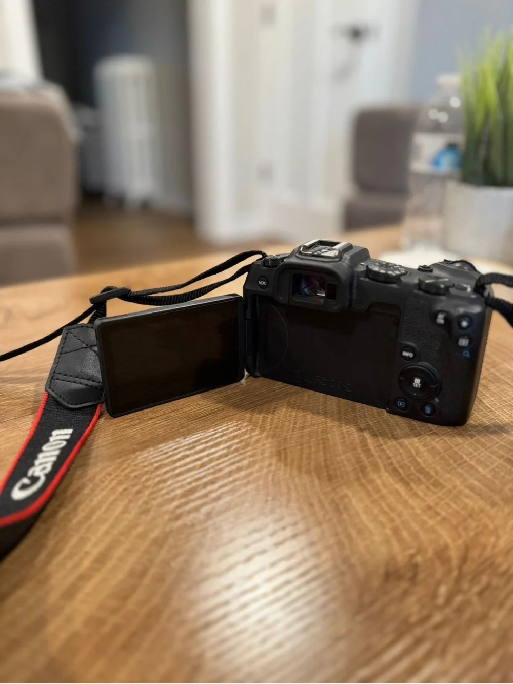 Canon EOS RP Mirrorless Camera Body - Black